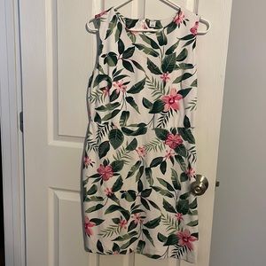 Floral vacation dress!  Very tropical feeling!